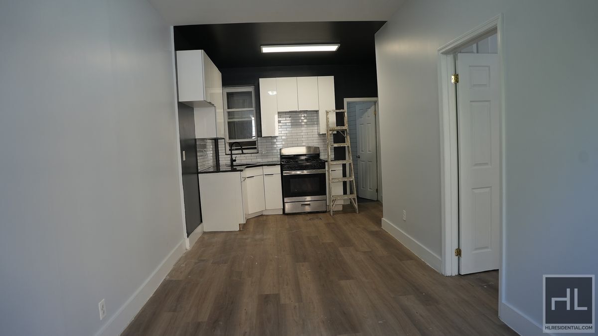 Building Photo - CLINTON AVENUE