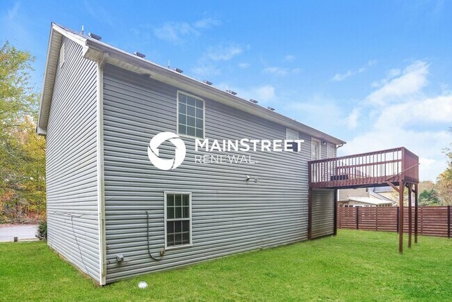 Building Photo - 3 Bedroom Pet-Friendly Home in Atlanta, GA with Main Street Renewal