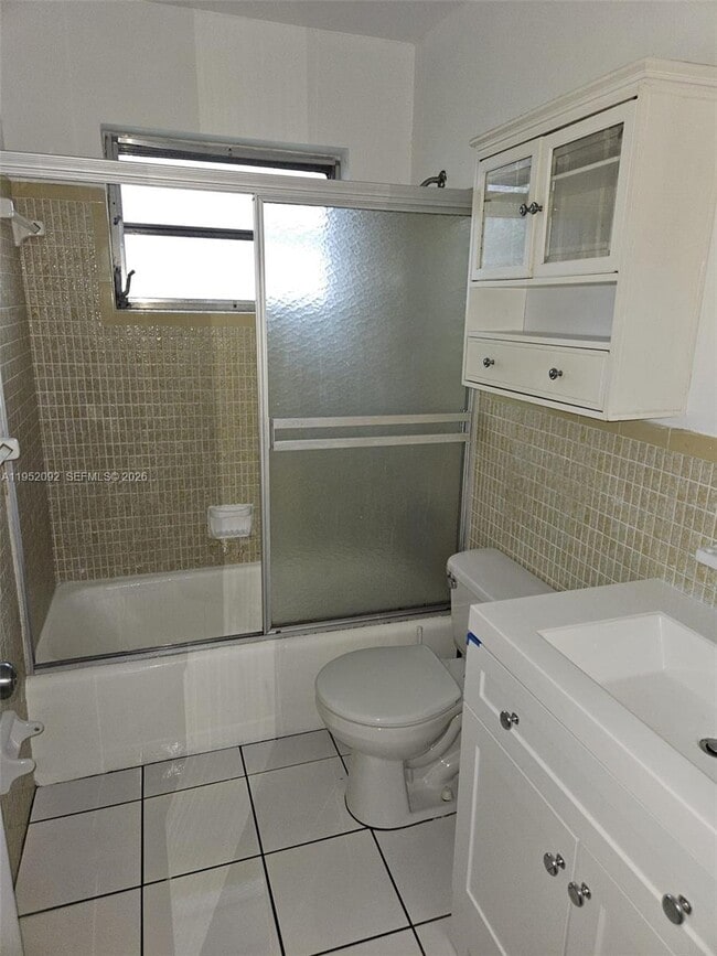 Building Photo - 400 SE 31st St