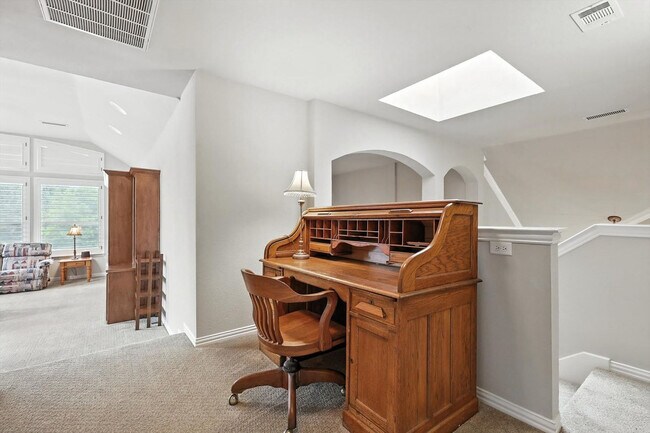 Building Photo - 2303 Chapelwood Dr