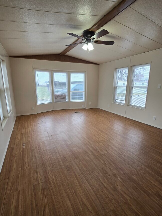 Primary Photo - 2020 U.A. Avenue Emmett