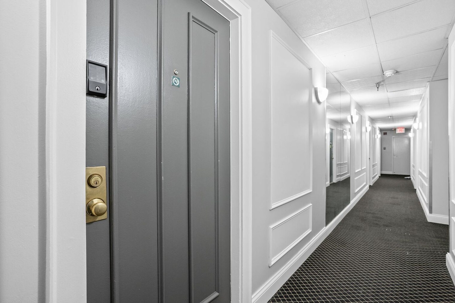 Building Photo - 230 E 9th St