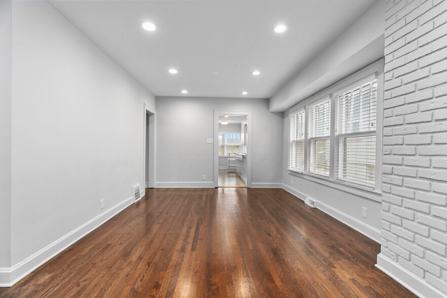 Building Photo - 4105 Adams St