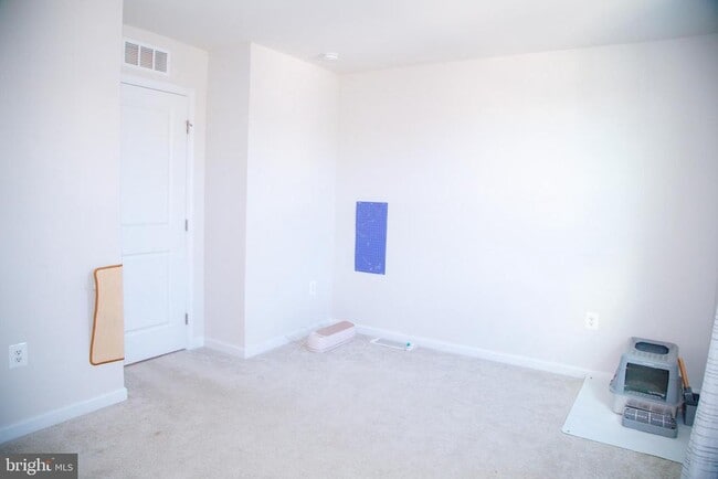 Building Photo - 540 Old Potomac Church Rd