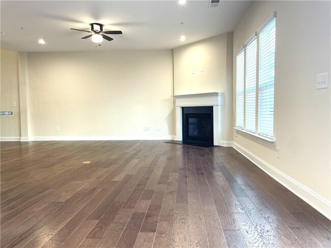 Building Photo - 502 Cooper Ln