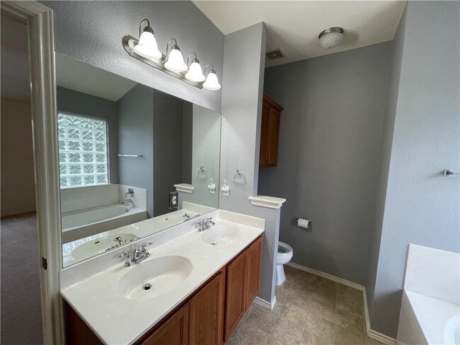 Building Photo - 10412 Maydelle Dr