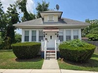Building Photo - 429 Doughty Rd