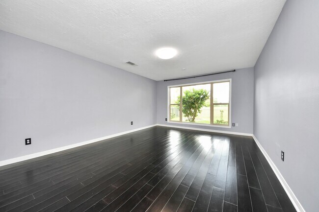 Building Photo - 3410 Crow Valley Dr