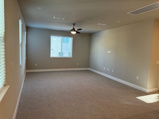 Building Photo - Recently Built Modern 4BD/2.5BA Single Family Home in Desirable Whitney Ranch Community!