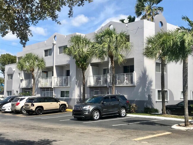 Building Photo - 2750 W 76th St