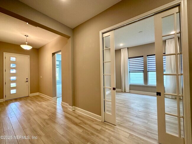 Building Photo - 11176 Engineering Way