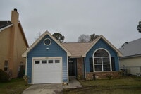 Building Photo - 3065 Yorktown Cir