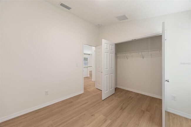 Building Photo - 12401 Streambed Dr