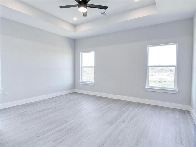 Building Photo - 6581 Rd 5503