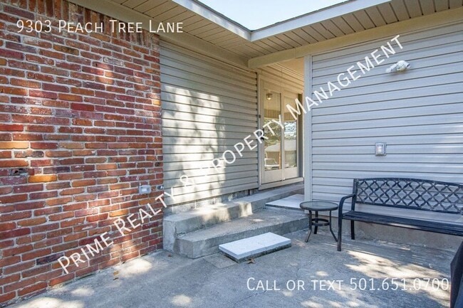 Building Photo - 9303 Peach Tree Ln