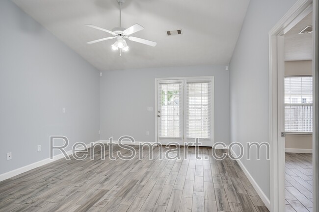Building Photo - 965 Cammaron Way