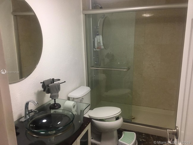 Building Photo - OCEANVIEW PARK CONDO