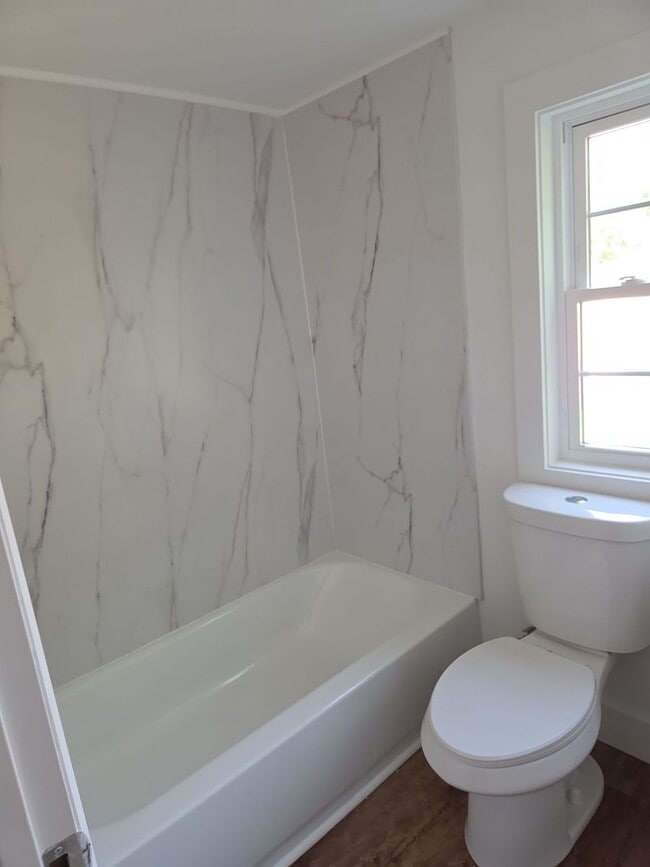 Building Photo - Newly remodeled home is located in Lancaster, SC 29720.