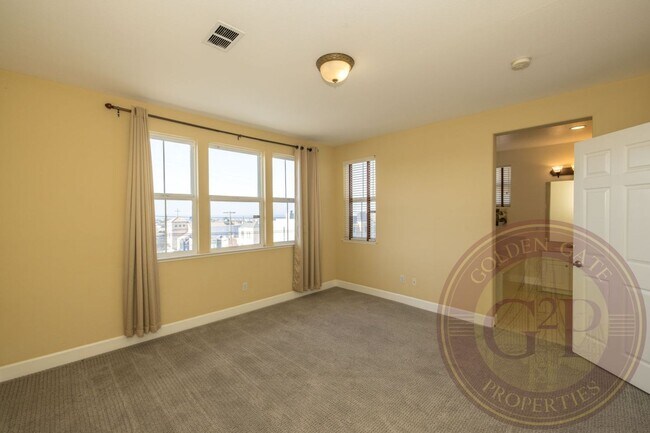 Building Photo - Sunset - 3 BR, 3.5 BA Townhouse 2,225 Sq. Ft. - 3D Virtual Tour, 2 Car Garage