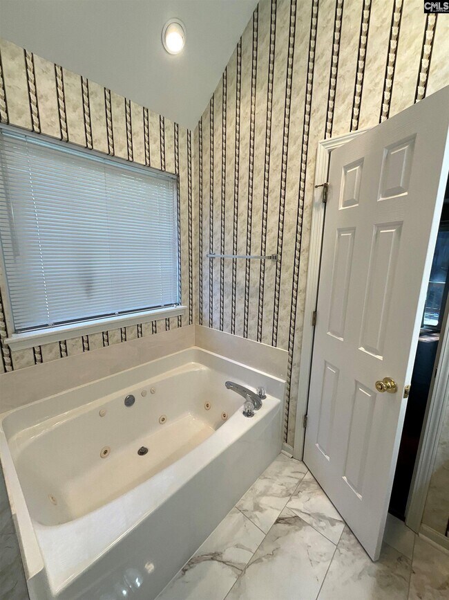 Building Photo - 508 Bradfield Ct