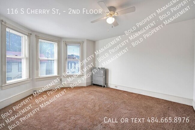 Building Photo - 116 S Cherry St