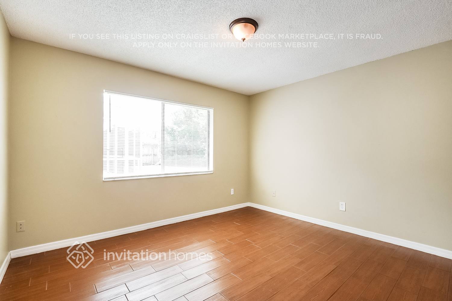 Building Photo - 930 Waverly Dr