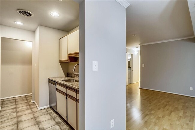 Building Photo - 7915 Coriander Dr
