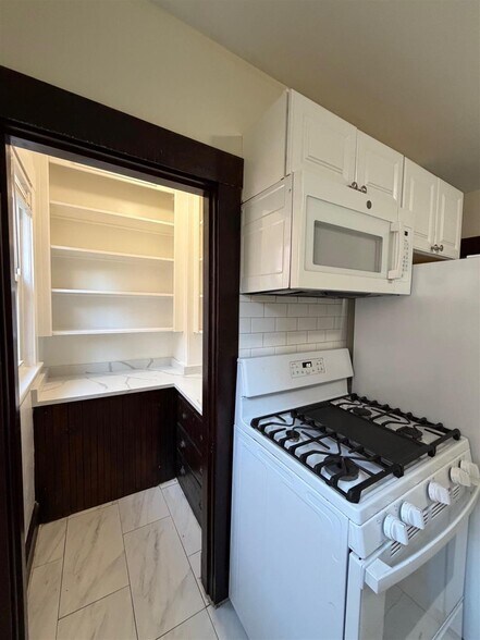 Building Photo - 39 Michigan Ave