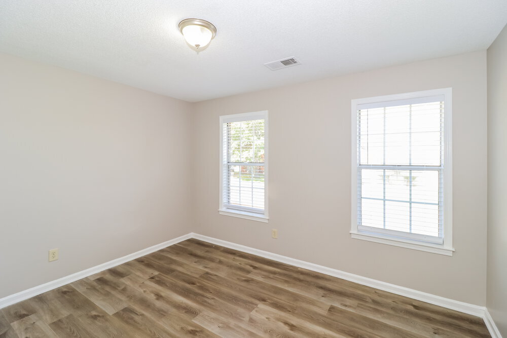 Building Photo - 2535 Clydes Place Cove