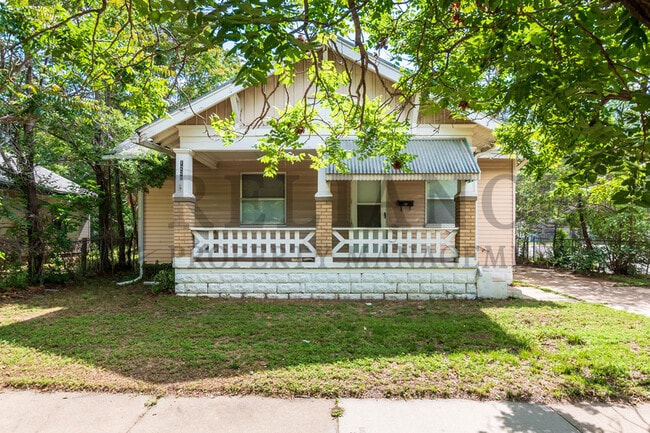Primary Photo - 1228 S Lulu St