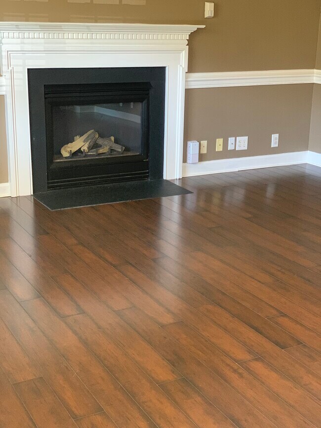 Building Photo - 15012 State Hwy 96