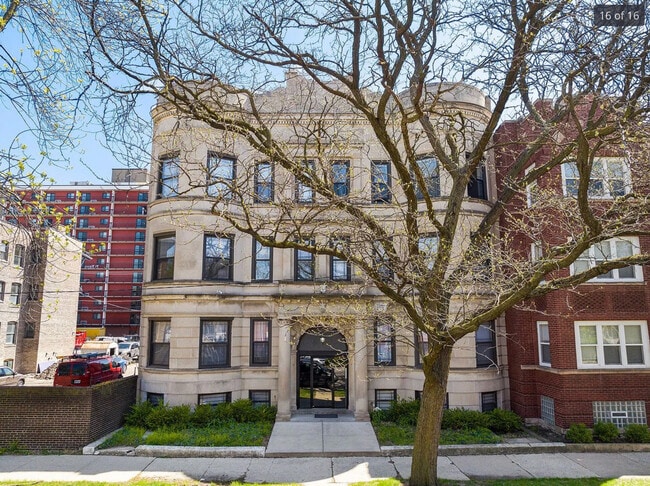 Building Photo - 4127 S Michigan Ave