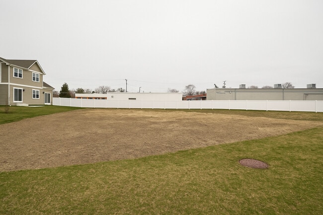 Building Photo - 10727 Clock Tower Dr