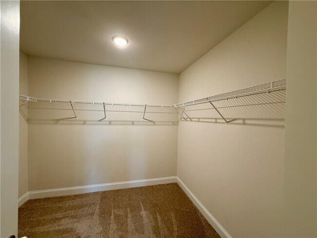 Building Photo - 3811 Brookburn Pk