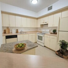 Building Photo - 3600 N 56th Ave