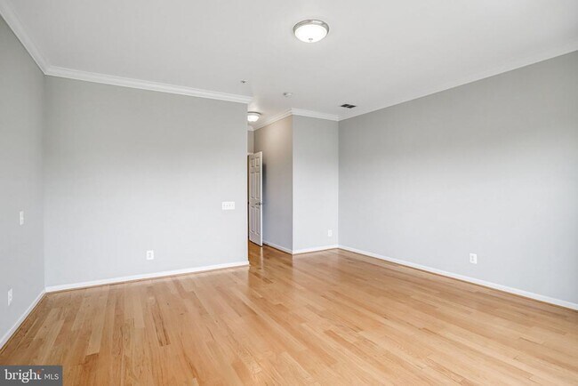 Building Photo - 20638 Sibbald Square