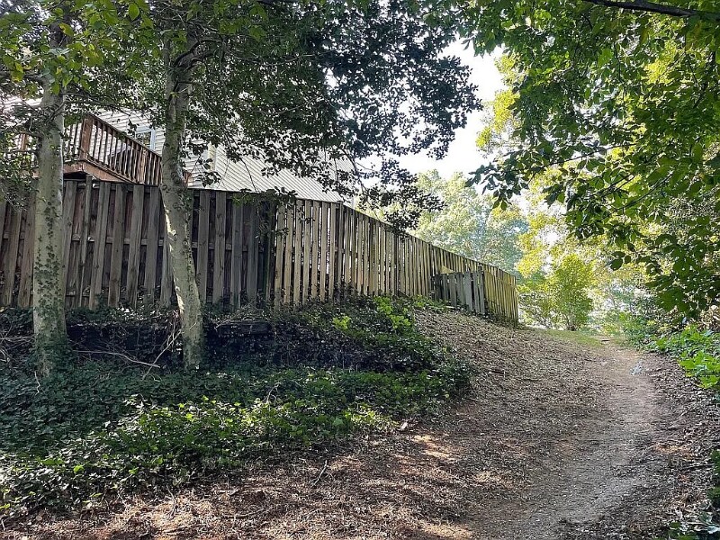 Building Photo - 30 Old Mill Bottom Rd N