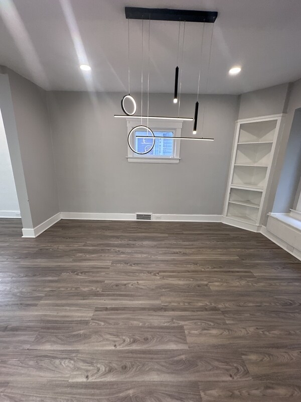 Building Photo - 7500 Dearborn Ave