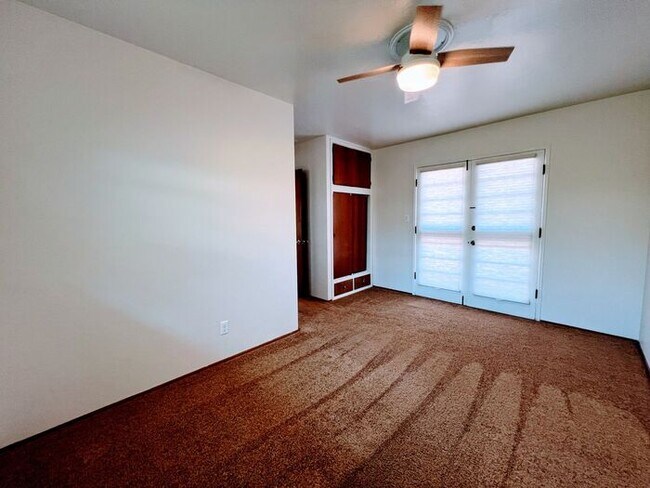 Building Photo - 3 Bed, 2 Bath, 2 Car Garage with Ocean Vie...