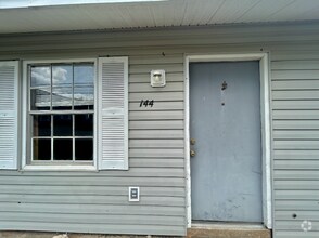 Building Photo - 1701 Goodwin Rd