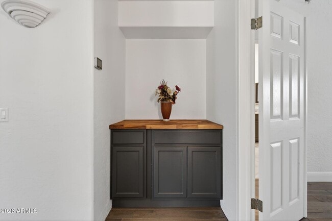 Building Photo - 3241 S Horizon Pl