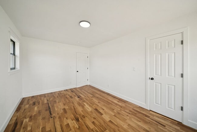 Building Photo - REIMAGINED/LIKE NEW...