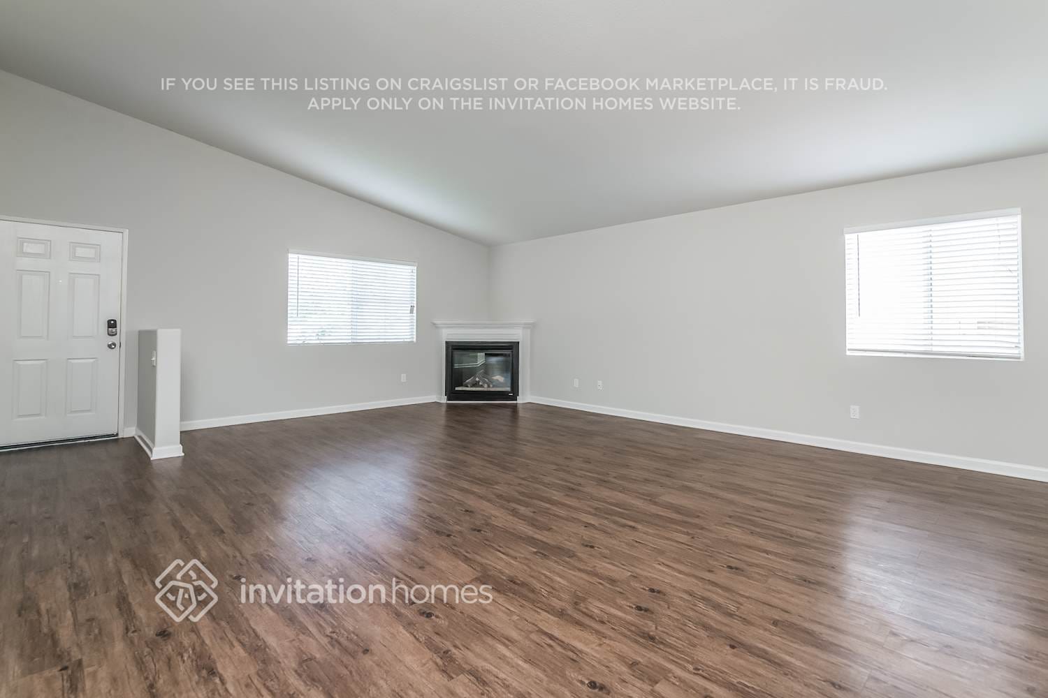 Building Photo - 973 Halfmoon Ct N