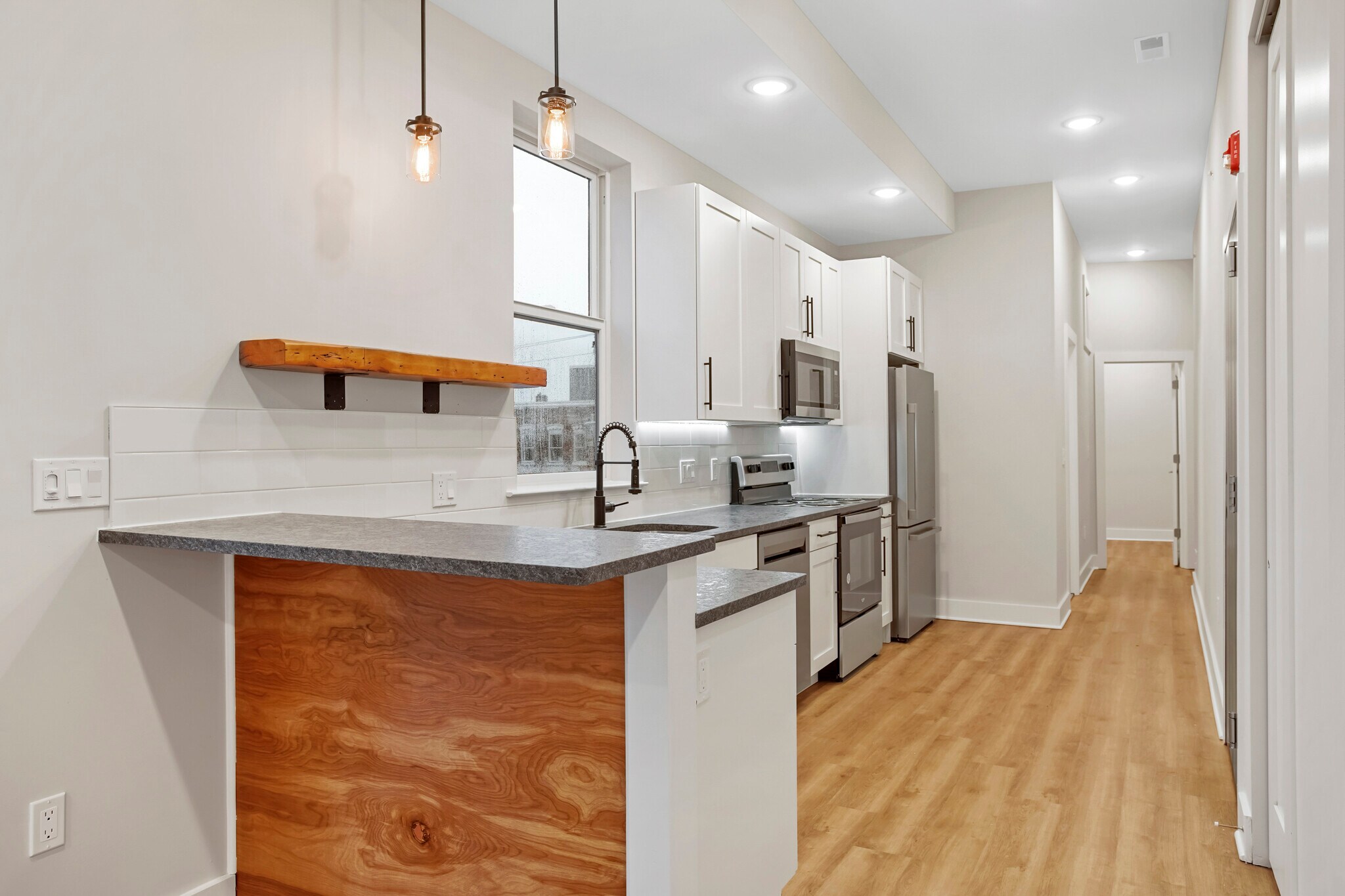 Building Photo - 1213 N 29th St