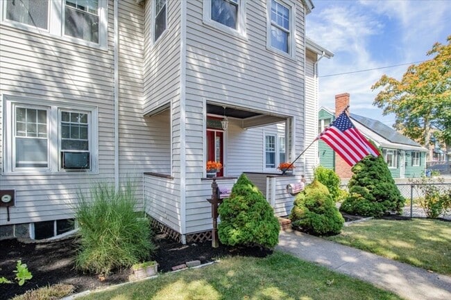 Building Photo - 715 Truman Pkwy