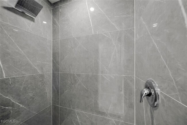 Building Photo - 1829 NW 7th Pl