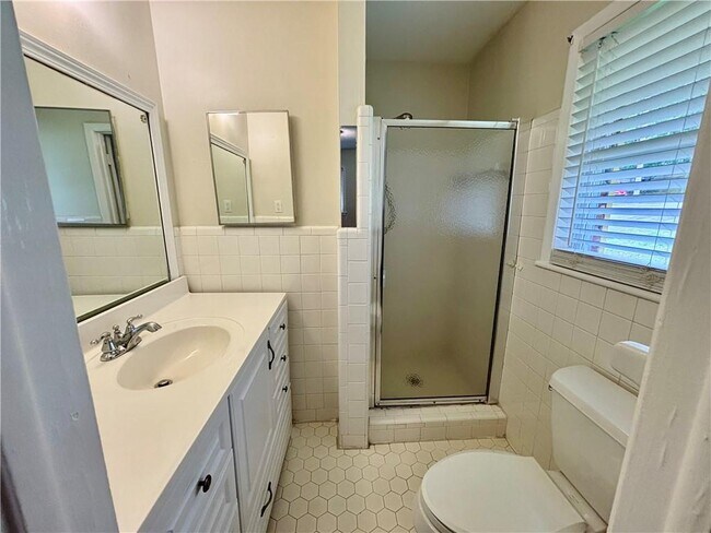 Building Photo - 2712 Sherlock Dr