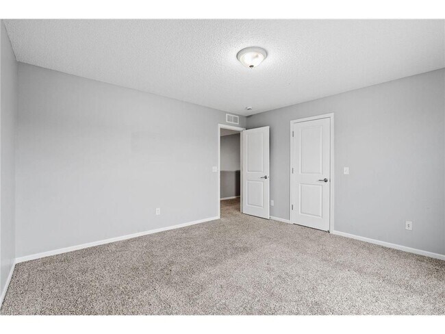 Building Photo - 2117 Vermillion Curve