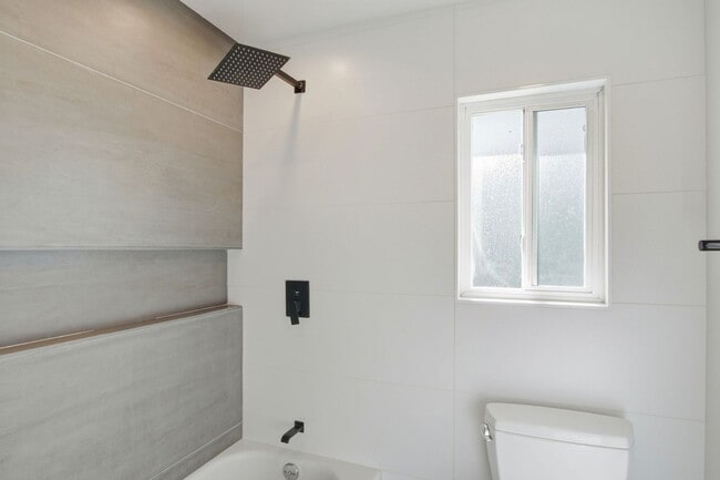 Building Photo - 6137 Banner Dr