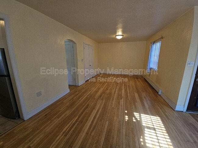 Building Photo - 1125 3rd St